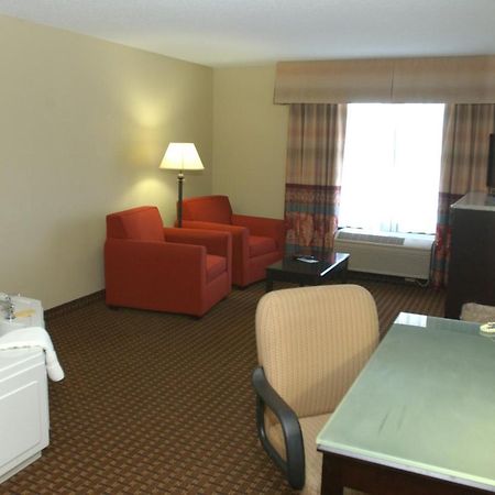 Holiday Inn Hotel & Suites Owatonna Exteriör bild