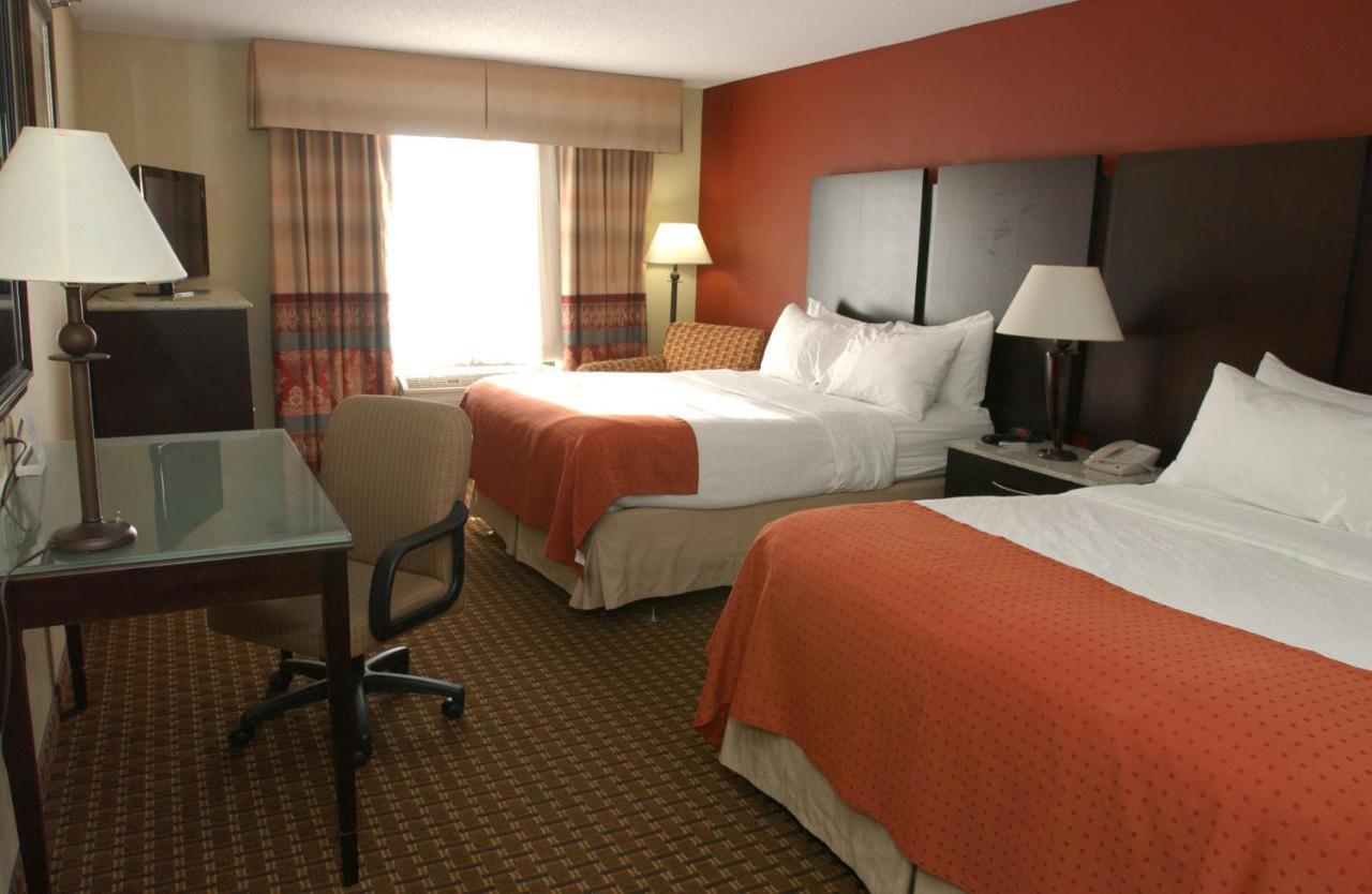 Holiday Inn Hotel & Suites Owatonna Exteriör bild